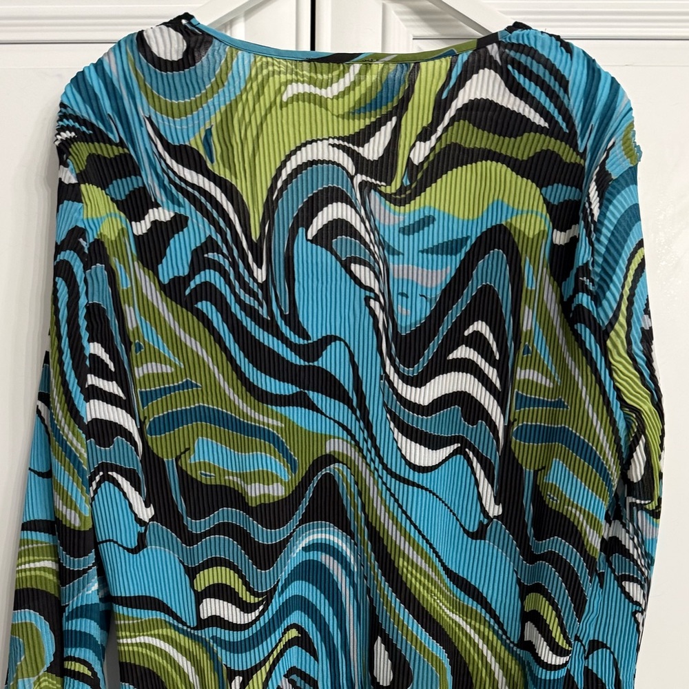 Vintage NICOLA Woman Size 3X Abstract Blue + Green Swirl Print Pleated Blouse - Picture 6 of 11